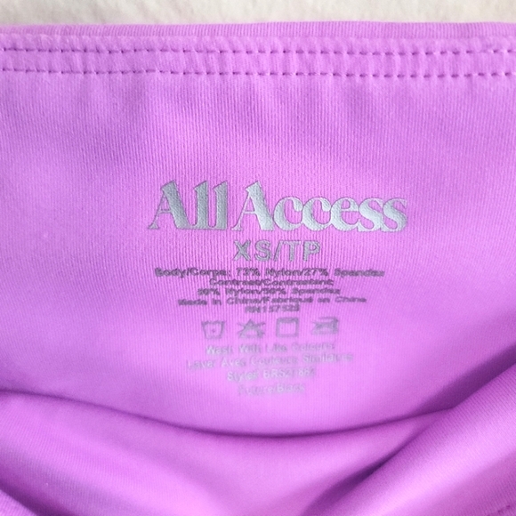 ALL ACCESS- Ultra High Rise Utility Pocket Legging in Future & Black. Size XS‎ - Picture 9 of 11